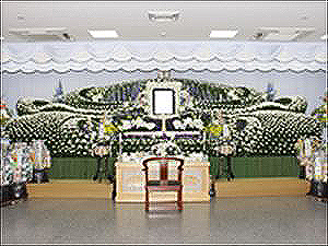 天礼社大和会館　2階花祭壇
